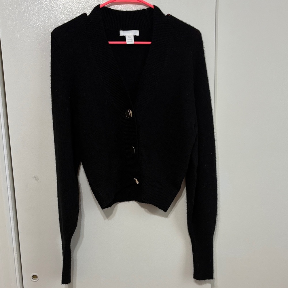 NWOT H&M Black V-Neck, Gold Button Front Women's Sweater Sz S